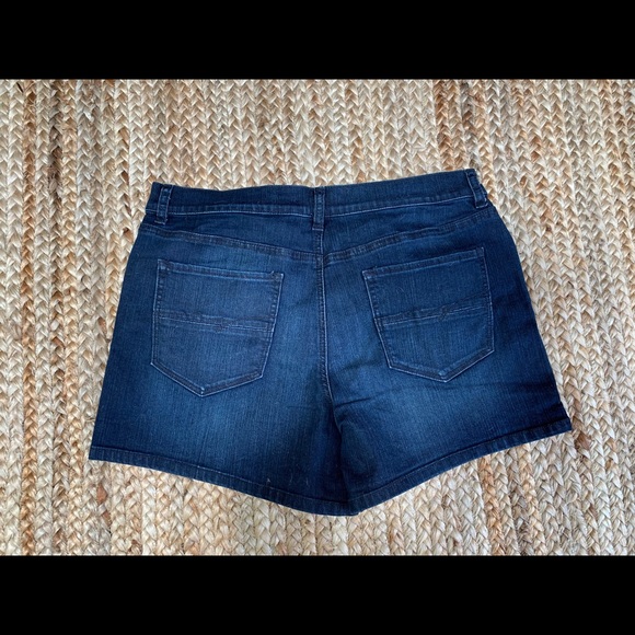 New York and Company Jean shorts with studs - Picture 2 of 5